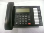 Téléphone IP Toshiba reconditionné - 10 boutons programmables, écran LCD, compatible CIX