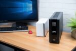 Onduleur APC Back-UPS PRO 1600VA AVR - 8 prises IEC, protection surtension, LCD – Image 8